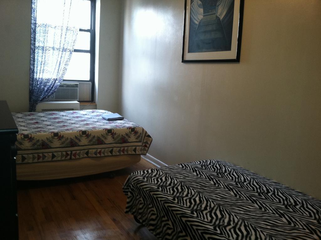 West Side Apartment New York Room photo