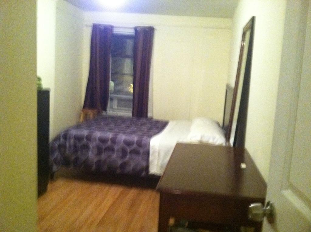 West Side Apartment New York Room photo